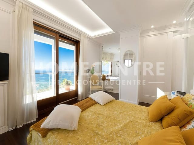 5 bedroom Villa for sale in Roses - € 2,649,000 (Ref: 9335315)