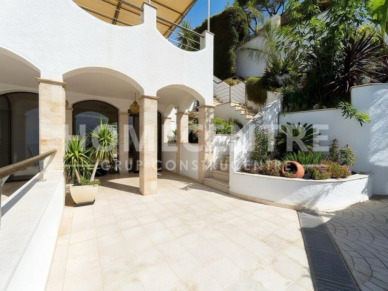 5 slaapkamer Villa te koop in Roses - € 2.649.000 (Ref: 9335315)