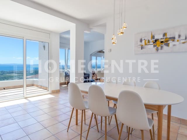 3 makuuhuone Huvila myytävänä paikassa Roses - 765 000 € (Ref: 9335316)