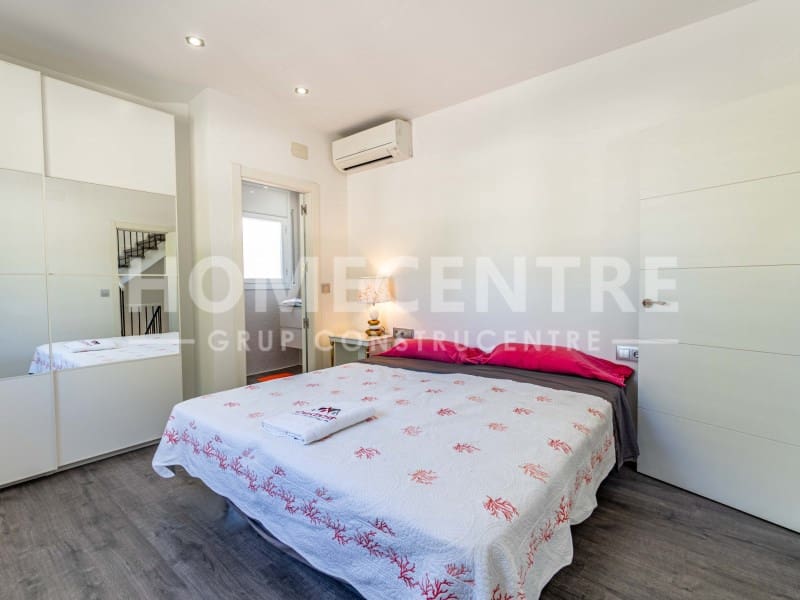 Chalet de 3 habitaciones en Empuriabrava en venta con piscina garaje - 1.950.000 € (Ref: 9335317)