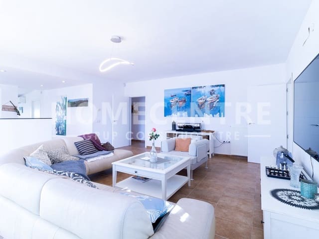 4 soveværelse Villa til salg i Empuriabrava, Castelló d'Empúries med swimmingpool - € 970.000 (Ref: 9335318)