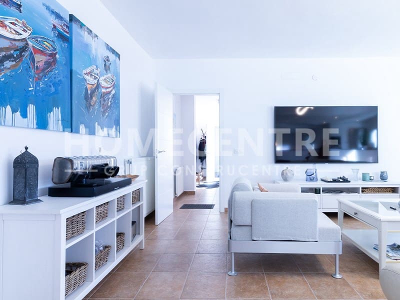 Chalet de 4 habitaciones en Empuriabrava en venta con piscina - 970.000 € (Ref: 9335318)