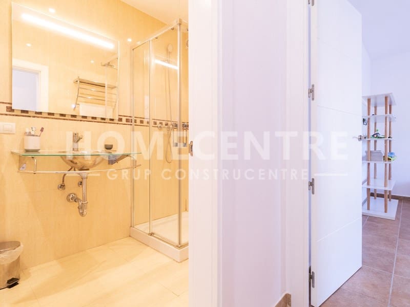 Chalet de 4 habitaciones en Empuriabrava en venta con piscina - 970.000 € (Ref: 9335318)