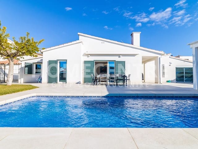 4 soveværelse Villa til salg i Empuriabrava, Castelló d'Empúries med swimmingpool - € 970.000 (Ref: 9335318)