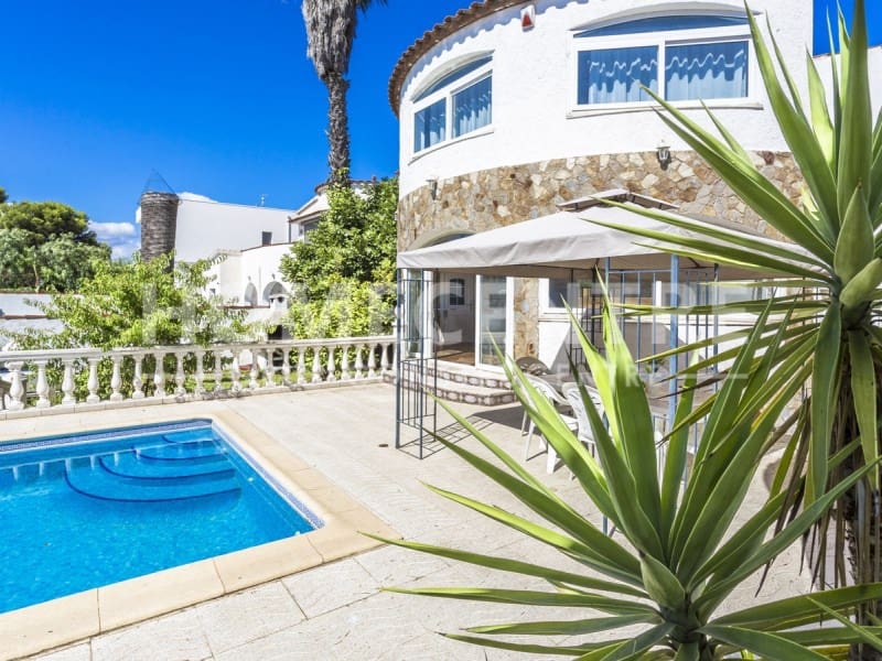 5 camera da letto Villa in vendita in Empuriabrava con piscina garage - 1.200.000 € (Rif: 9335319)