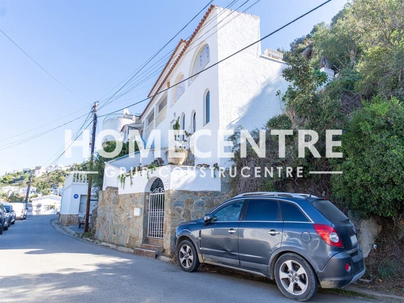 3 soverom Villa til salgs i Roses med garasje - € 790 000 (Ref: 9335320)