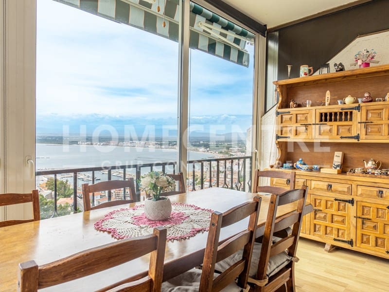 4 bedroom Villa for sale in Roses with garage - € 499,000 (Ref: 9335322)