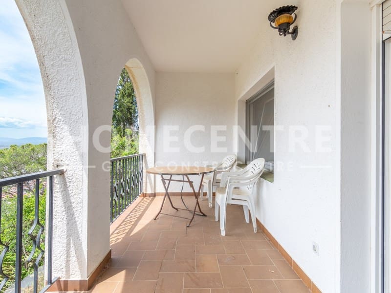 4 bedroom Villa for sale in Roses with garage - € 499,000 (Ref: 9335322)