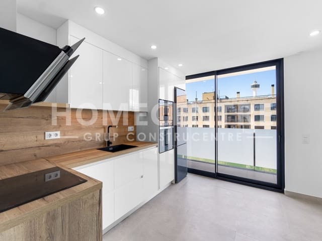 4 bedroom Villa for sale in Empuriabrava, Castelló d'Empúries with garage - € 670,000 (Ref: 9335324)