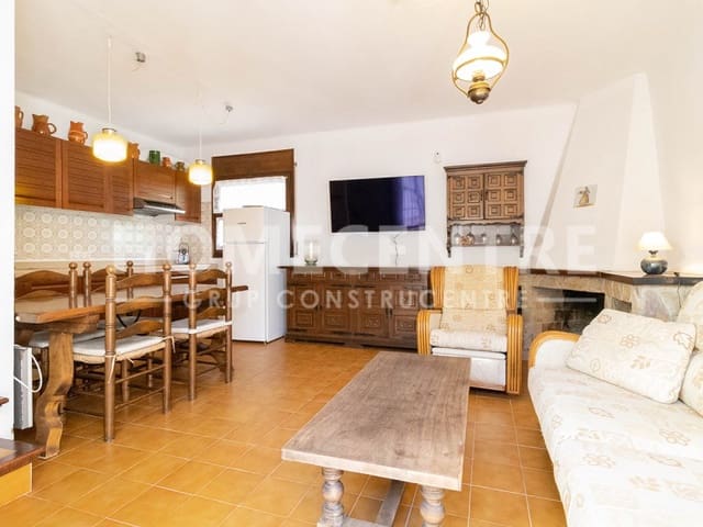 3 bedroom Townhouse for sale in Empuriabrava, Castelló d'Empúries with garage - € 420,000 (Ref: 9335325)