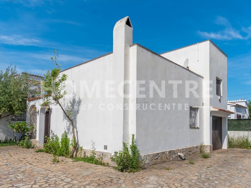 3 soverom Hus til salgs i Empuriabrava med garasje - € 420 000 (Ref: 9335325)