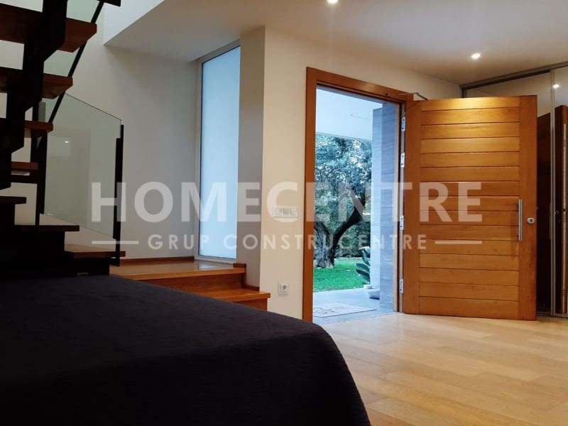 5 soveværelse Villa til salg i Empuriabrava med garage - € 1.040.000 (Ref: 9335326)