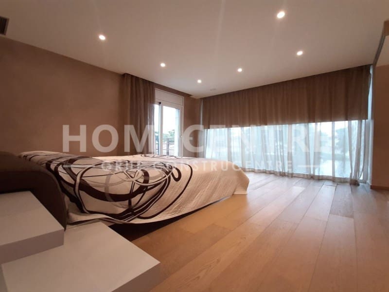 5 soveværelse Villa til salg i Empuriabrava med garage - € 1.040.000 (Ref: 9335326)