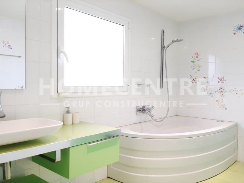 5 soveværelse Villa til salg i Empuriabrava med garage - € 1.040.000 (Ref: 9335326)