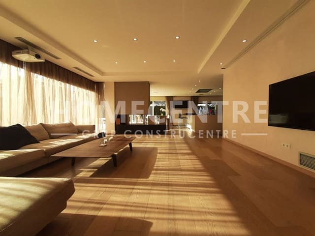 5 bedroom Villa for sale in Empuriabrava, Castelló d'Empúries with garage - € 1,040,000 (Ref: 9335326)