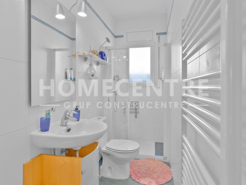 5 bedroom Villa for sale in Empuriabrava with garage - € 890,000 (Ref: 9335328)