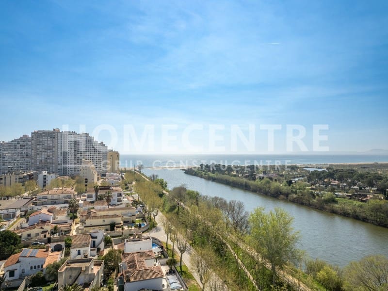 3 soverom Villa til salgs i Empuriabrava med garasje - € 598 000 (Ref: 9335329)