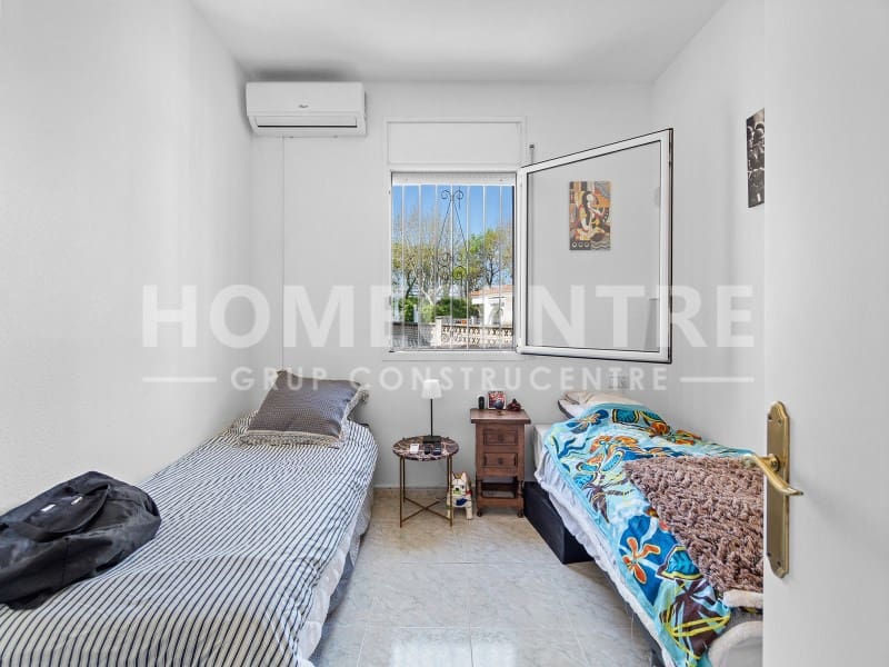 3 soverom Villa til salgs i Empuriabrava med garasje - € 598 000 (Ref: 9335329)