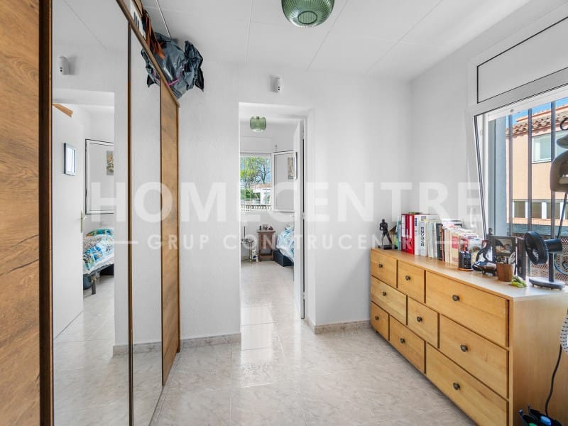 3 soverom Villa til salgs i Empuriabrava med garasje - € 598 000 (Ref: 9335329)