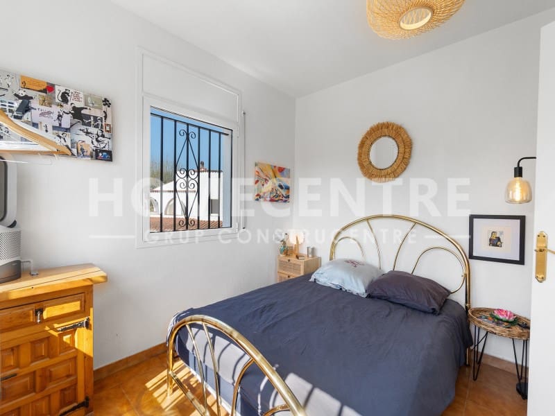 3 soverom Villa til salgs i Empuriabrava med garasje - € 598 000 (Ref: 9335329)