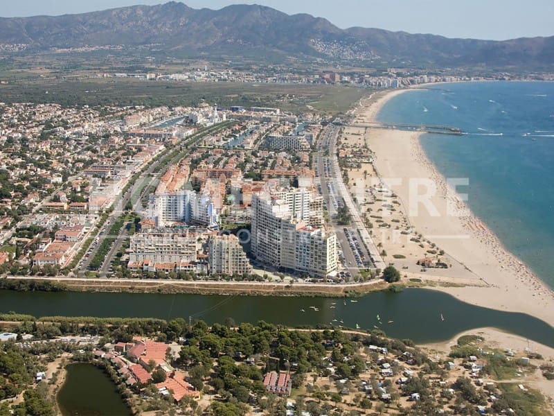 3 soverom Villa til salgs i Empuriabrava med garasje - € 598 000 (Ref: 9335329)