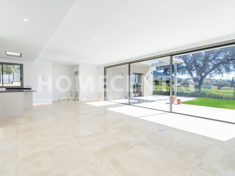 3 soveværelse Villa til salg i Palau-saverdera med garage - € 510.000 (Ref: 9335331)