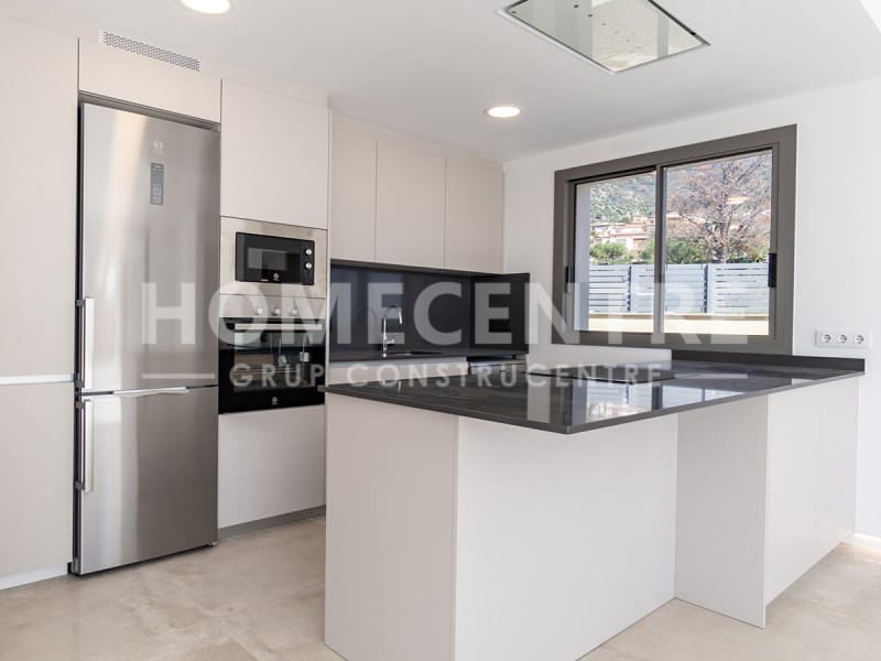 3 soveværelse Villa til salg i Palau-saverdera med garage - € 510.000 (Ref: 9335331)