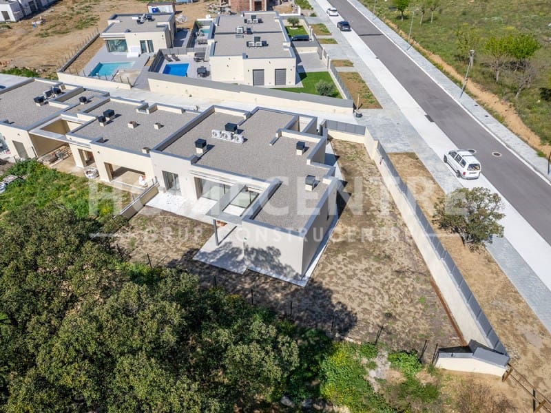 3 soveværelse Villa til salg i Palau-saverdera med garage - € 510.000 (Ref: 9335331)