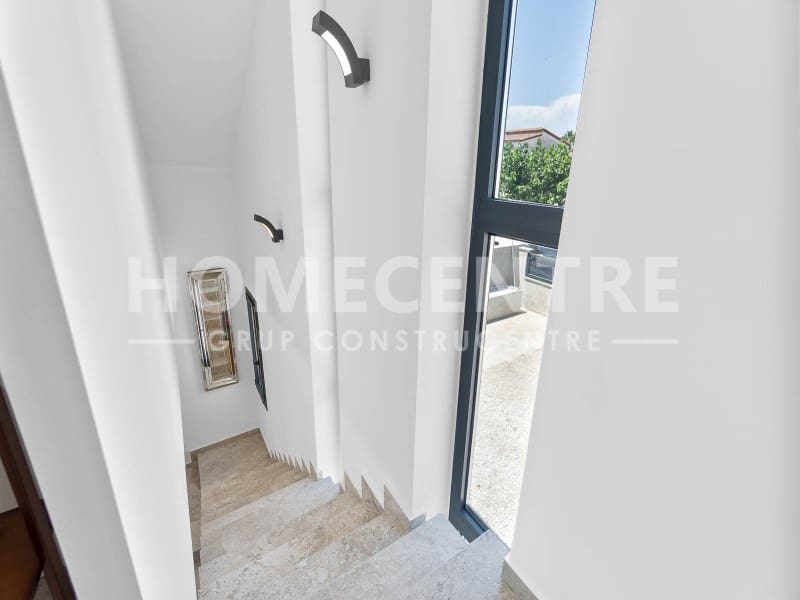 3 sypialnia Willa na sprzedaż w Empuriabrava z garażem - 1 090 000 € (Ref: 9335332)