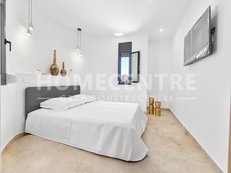 3 sypialnia Willa na sprzedaż w Empuriabrava z garażem - 1 090 000 € (Ref: 9335332)