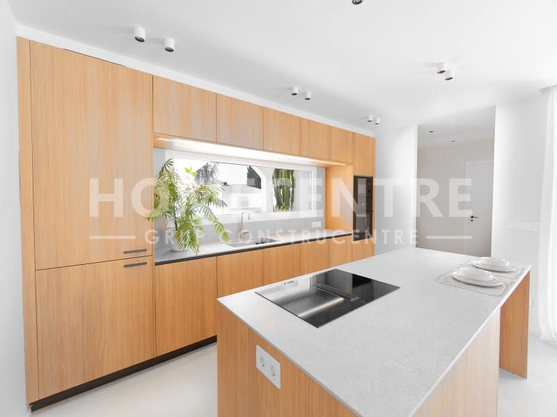 4 sypialnia Willa na sprzedaż w Empuriabrava z garażem - 1 640 000 € (Ref: 9335333)