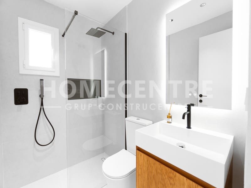 4 sypialnia Willa na sprzedaż w Empuriabrava z garażem - 1 640 000 € (Ref: 9335333)