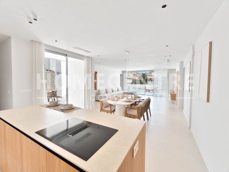 4 sypialnia Willa na sprzedaż w Empuriabrava z garażem - 1 640 000 € (Ref: 9335333)