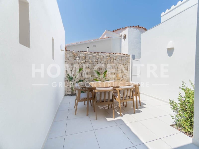 4 sypialnia Willa na sprzedaż w Empuriabrava z garażem - 1 640 000 € (Ref: 9335333)