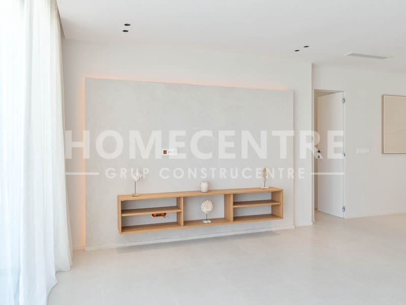 4 sypialnia Willa na sprzedaż w Empuriabrava z garażem - 1 640 000 € (Ref: 9335333)