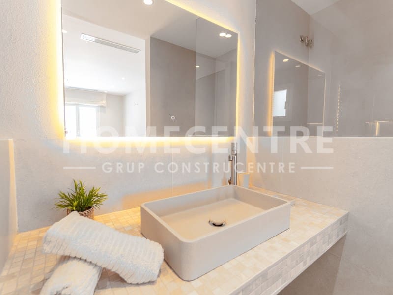 4 sypialnia Willa na sprzedaż w Empuriabrava z garażem - 1 640 000 € (Ref: 9335333)