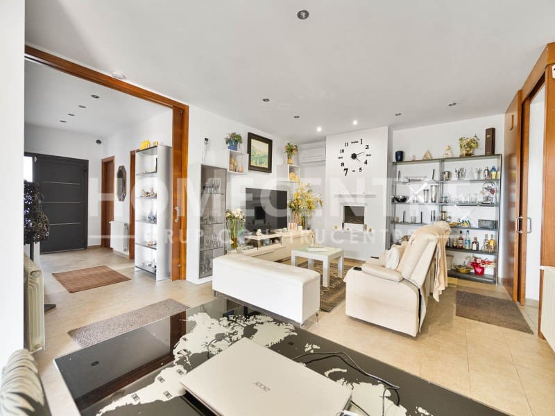 3 sypialnia Finka/Dom wiejski na sprzedaż w Vilacolum z garażem - 499 000 € (Ref: 9335334)