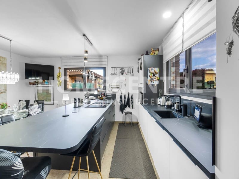 3 sypialnia Finka/Dom wiejski na sprzedaż w Vilacolum z garażem - 499 000 € (Ref: 9335334)