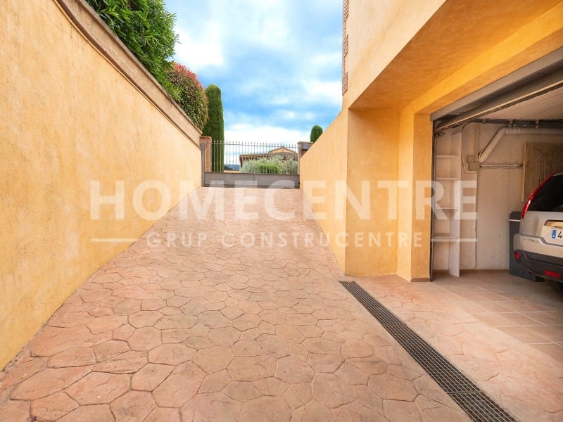 3 sypialnia Finka/Dom wiejski na sprzedaż w Vilacolum z garażem - 499 000 € (Ref: 9335334)