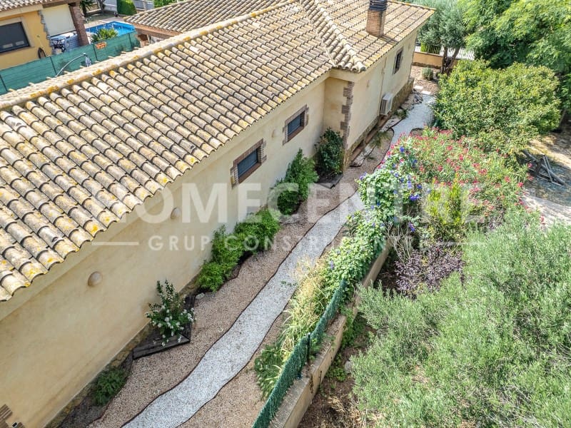 3 sypialnia Finka/Dom wiejski na sprzedaż w Vilacolum z garażem - 499 000 € (Ref: 9335334)