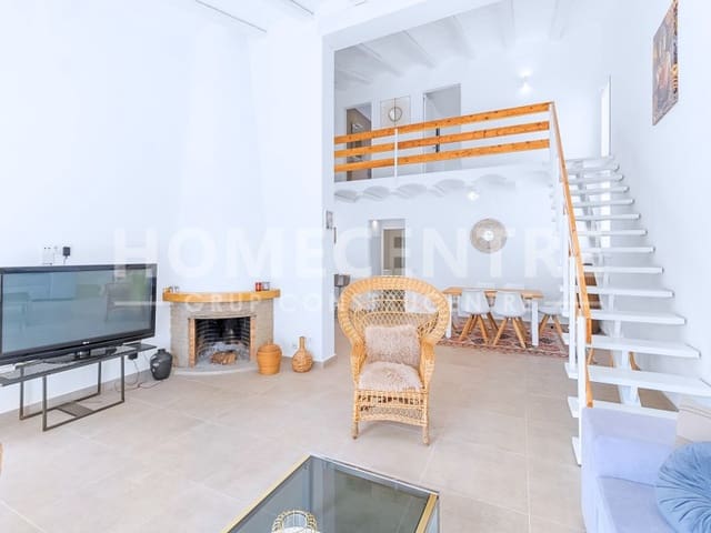 4 makuuhuone Huvila myytävänä paikassa Empuriabrava, Castelló d'Empúries mukana 
autotalli - 595 000 € (Ref: 9335335)