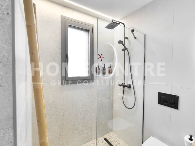 3 bedroom Bungalow for sale in Palau-saverdera with garage - € 559,000 (Ref: 9335336)