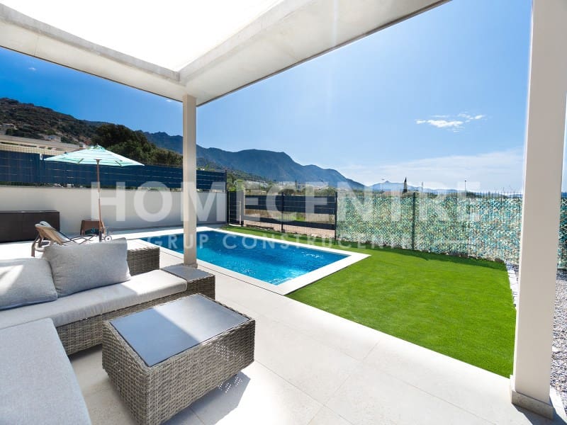 3 bedroom Bungalow for sale in Palau-saverdera with garage - € 559,000 (Ref: 9335336)