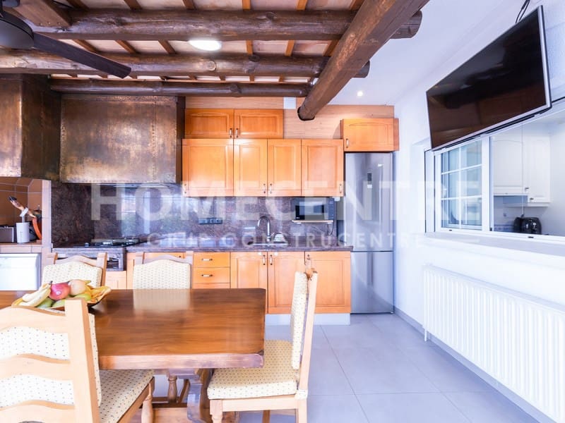 5 soveværelse Villa til salg i Empuriabrava med swimmingpool garage - € 780.000 (Ref: 9335338)