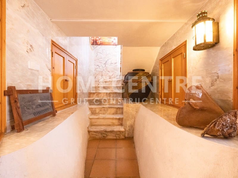 5 soveværelse Villa til salg i Empuriabrava med swimmingpool garage - € 780.000 (Ref: 9335338)