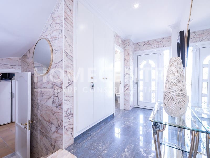 5 soveværelse Villa til salg i Empuriabrava med swimmingpool garage - € 780.000 (Ref: 9335338)