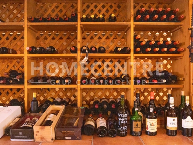 5 soveværelse Villa til salg i Empuriabrava med swimmingpool garage - € 780.000 (Ref: 9335338)