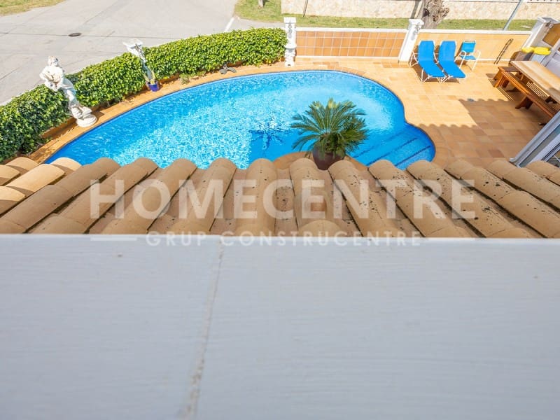 5 soveværelse Villa til salg i Empuriabrava med swimmingpool garage - € 780.000 (Ref: 9335338)