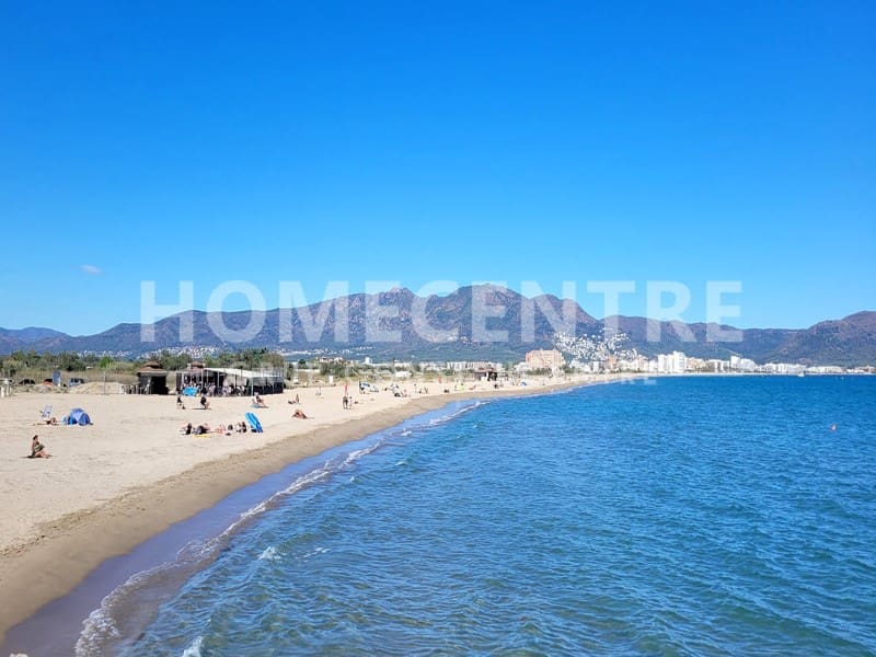 5 soveværelse Villa til salg i Empuriabrava med swimmingpool garage - € 780.000 (Ref: 9335338)