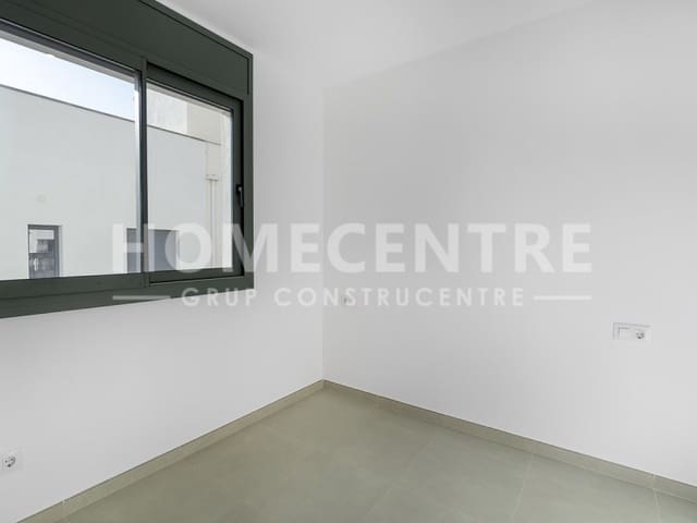 2 makuuhuone Omakotitalo myytävänä paikassa Empuriabrava, Castelló d'Empúries mukana 
autotalli - 299 000 € (Ref: 9335340)